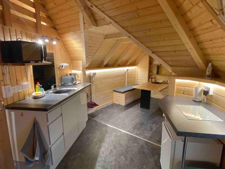 High Quality Cabin With Views Of Ben Nevis Banavie Exterior foto
